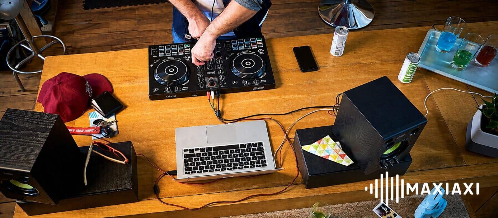 Een DJ set voor beginners kopen? Dit heb je nodig!