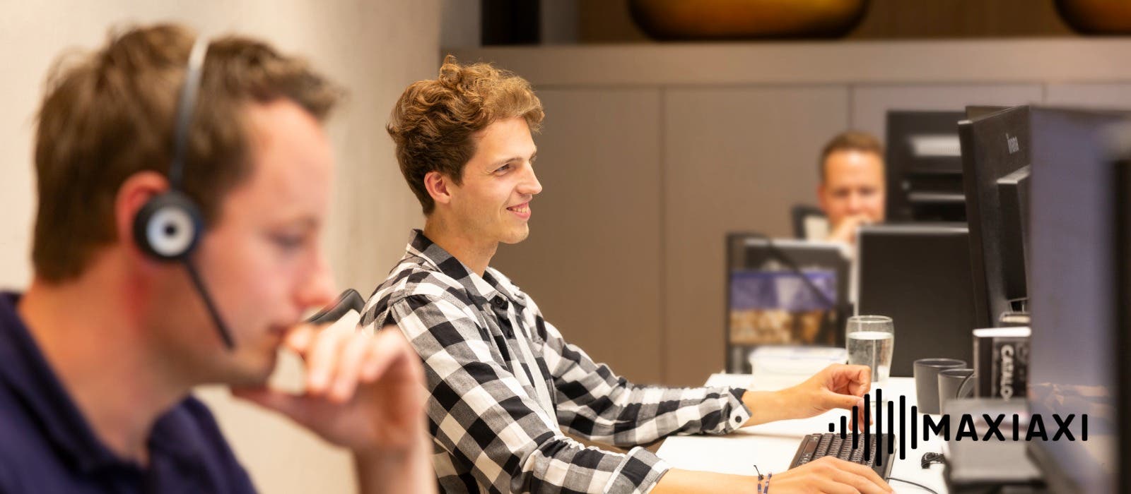 Interview met DJ én muziekproducer Matthijs: ‘Mooi gevoel om klanten te helpen als ze er zelf niet uitkomen’