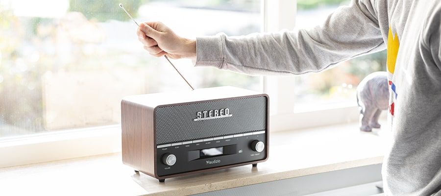 tij constante Fjord Wat is het verschil tussen DAB radio en internetradio?