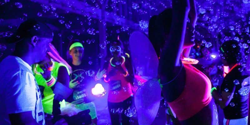 timmerman Ervaren persoon Zilver In 7 stappen naar een geslaagde neon party