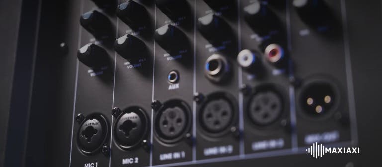 Hoe sluit je een PA-installatie aan?