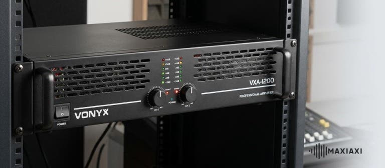 Wat is het verschil tussen klasse-D en klasse-AB versterkers?