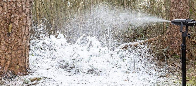 Sneeuwmachine in je tuin plaatsen