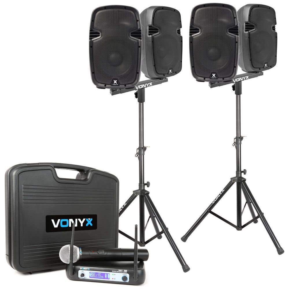 Vonyx omroepinstallatie 1600W met 4 speakers en draadloze microfoon voor kleine evenementen