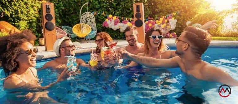¡Una pool party es la mejor manera de celebrar el verano!