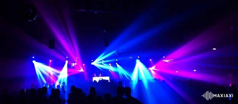 Een indrukwekkende lichtshow gecreëerd door Chiel
