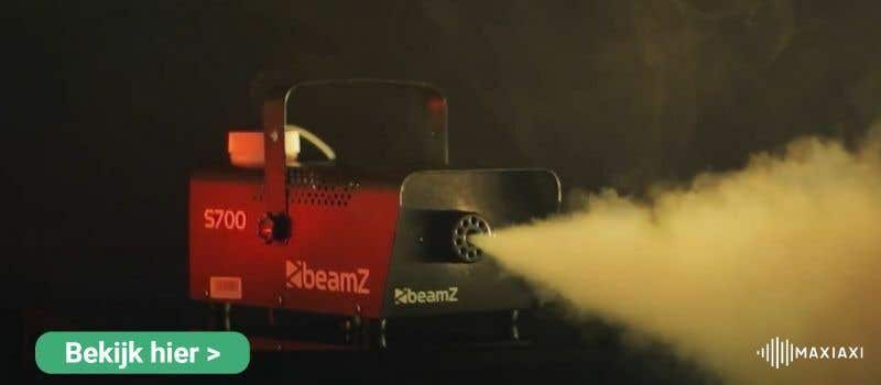 De beamZ S700 Halloween rookmachine heeft een goede rookoutput voor een mooi Halloween feest