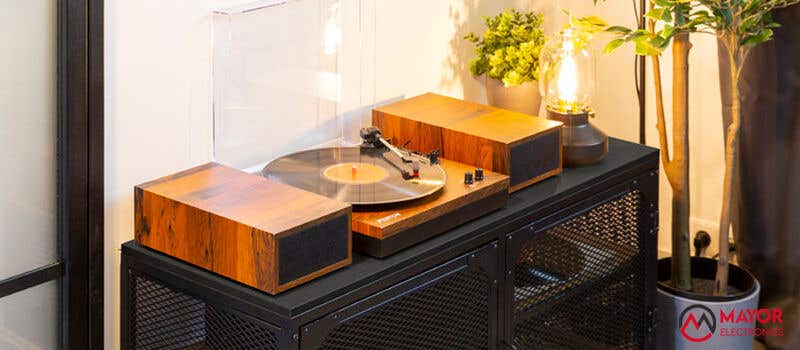 Tocadiscos con altavoces Fenton RP165