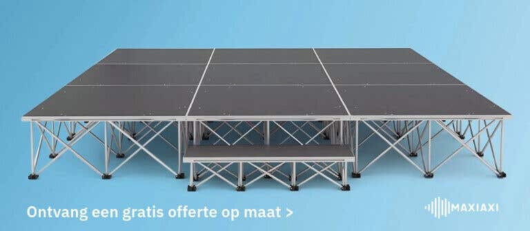 een compleet podium op maat met een podium trap