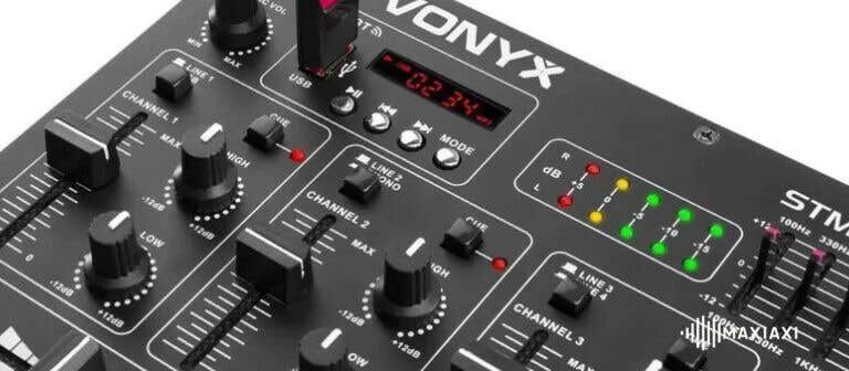 Nahaufnahme eines Vonyx dj mixers